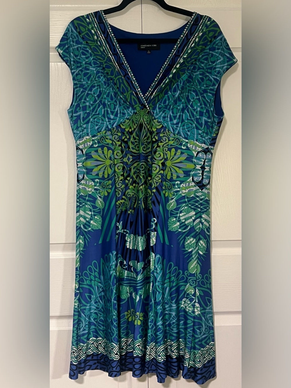 Jones New York Teal, Blue, and Green Abstract Print Stretch Midi Dress